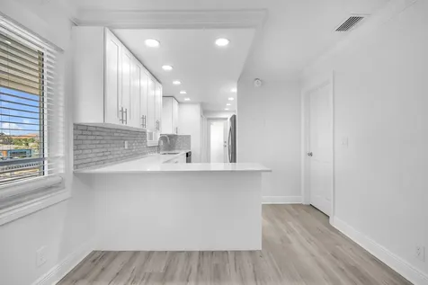 1015 Spanish River Road Boca Raton FL 33432