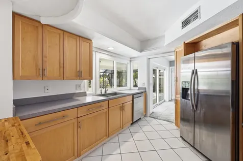 9696 Honeysuckle Avenue Palm Beach Gardens FL 33410