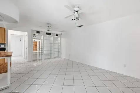 9696 Honeysuckle Avenue Palm Beach Gardens FL 33410