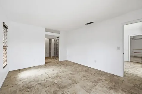 9696 Honeysuckle Avenue Palm Beach Gardens FL 33410