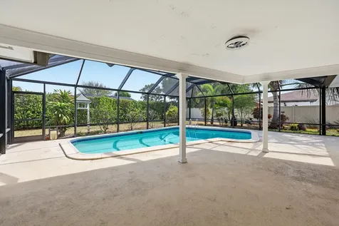 9696 Honeysuckle Avenue Palm Beach Gardens FL 33410