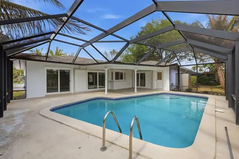 9696 Honeysuckle Avenue Palm Beach Gardens FL 33410