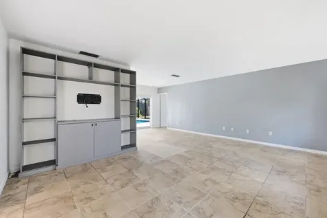 9696 Honeysuckle Avenue Palm Beach Gardens FL 33410
