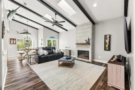 374 Wahoo Road Panama City Beach FL 32408