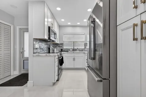 700 Ne Harbour Terrace Boca Raton FL 33431