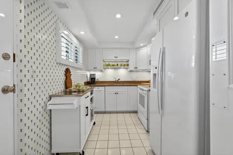 227 Australian Avenue Palm Beach FL 33480