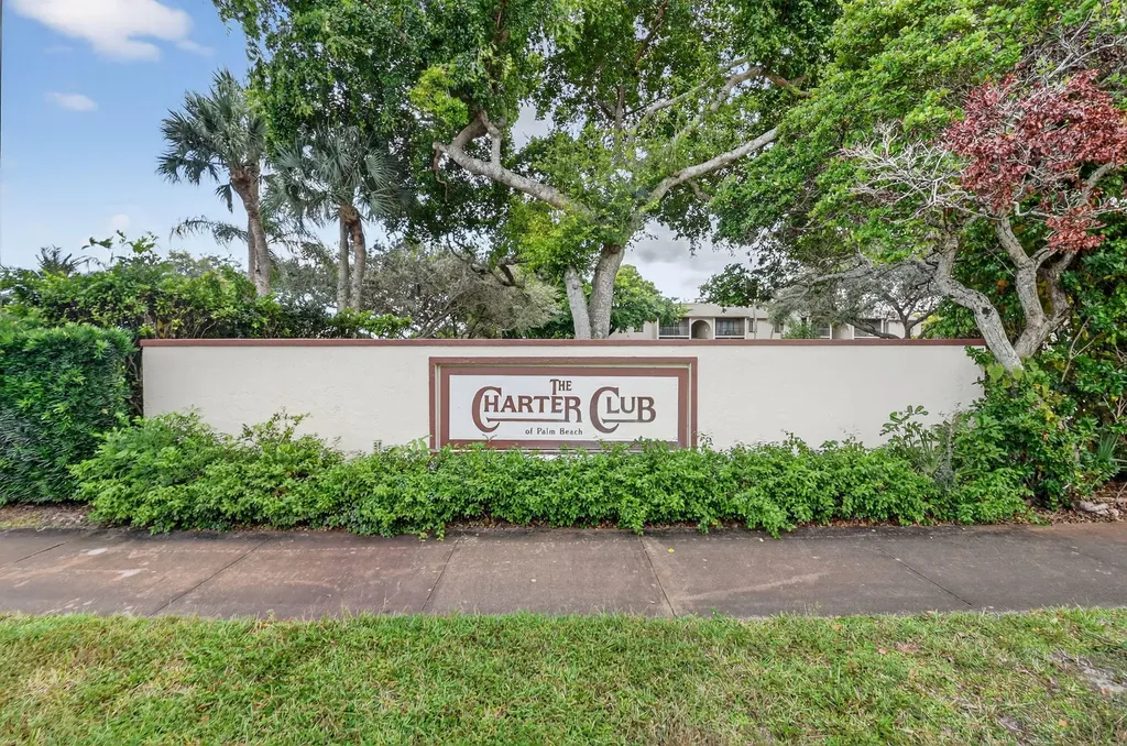 208 Foxtail Drive Greenacres FL 33415