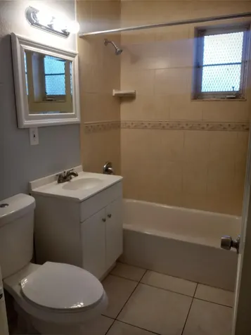 522 W 3rd Street Riviera Beach FL 33404
