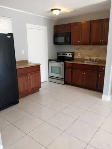 522 W 3rd Street Riviera Beach FL 33404
