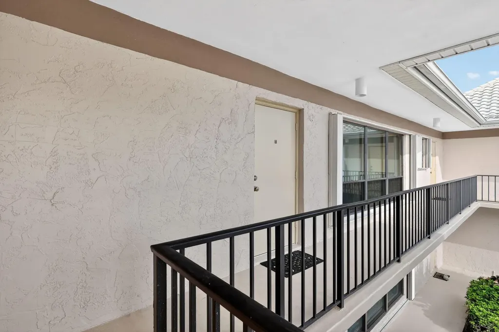 16 Se Turtle Creek Drive Jupiter FL 33469