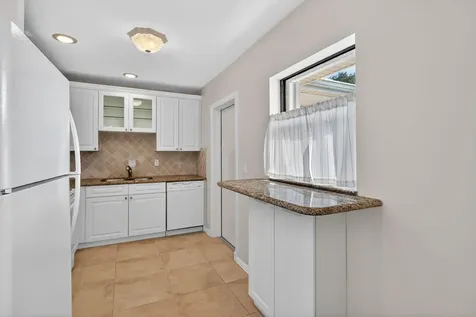 16 Se Turtle Creek Drive Jupiter FL 33469