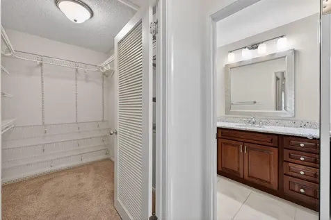 16 Se Turtle Creek Drive Jupiter FL 33469