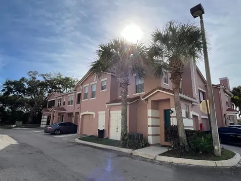 2002 Belmont Place Boynton Beach FL 33436