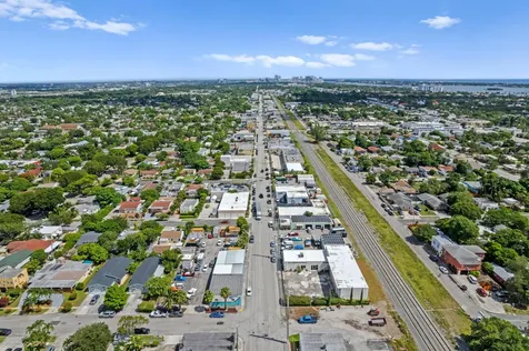 5913 Georgia Avenue West Palm Beach FL 33405