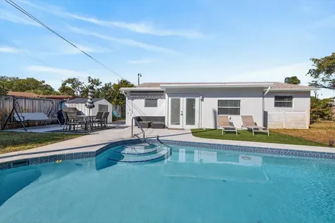 110 NE 30th Street Pompano Beach FL 33064