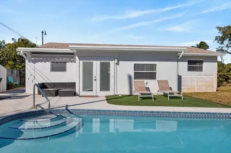 110 NE 30th Street Pompano Beach FL 33064