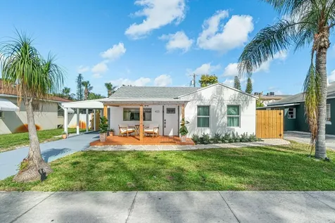 423 W Ocean Avenue Lantana FL 33462