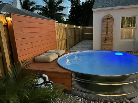 423 W Ocean Avenue Lantana FL 33462