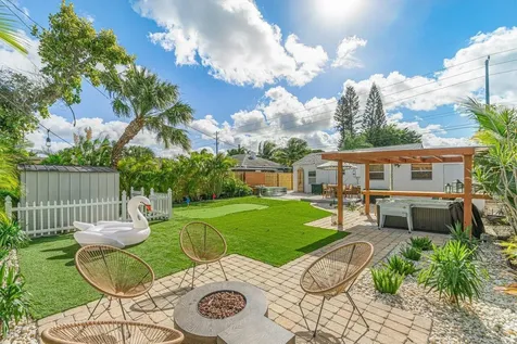 423 W Ocean Avenue Lantana FL 33462