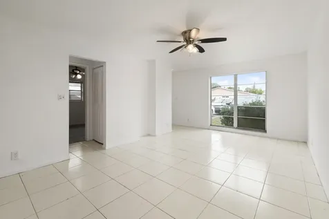5816 S Bond Drive West Palm Beach FL 33415
