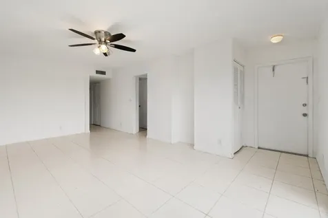 5816 S Bond Drive West Palm Beach FL 33415