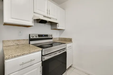 5816 S Bond Drive West Palm Beach FL 33415