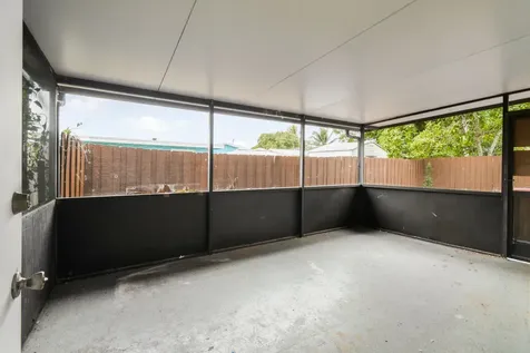 5816 S Bond Drive West Palm Beach FL 33415