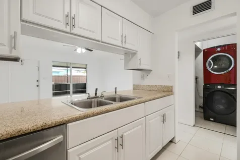 5816 S Bond Drive West Palm Beach FL 33415
