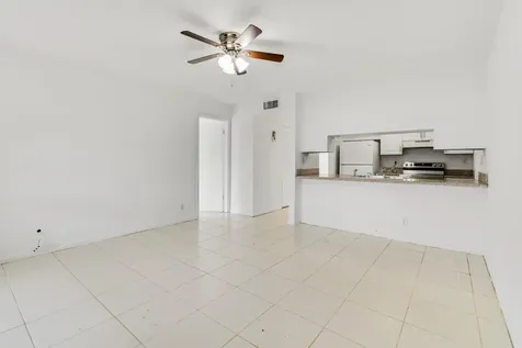 5816 S Bond Drive West Palm Beach FL 33415