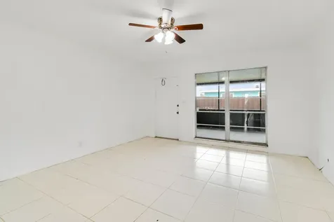 5816 S Bond Drive West Palm Beach FL 33415