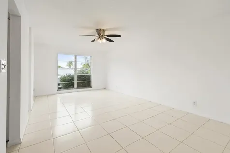 5816 S Bond Drive West Palm Beach FL 33415