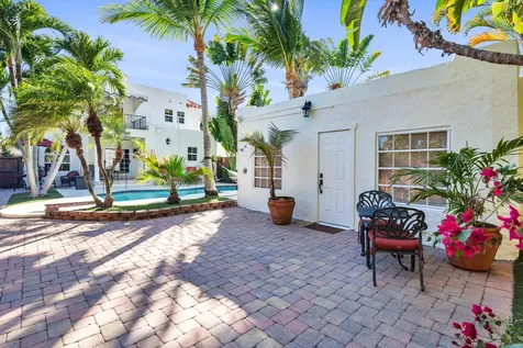 137 Edgewood Drive West Palm Beach FL 33405