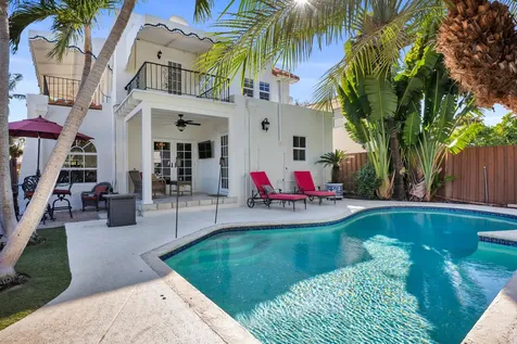 137 Edgewood Drive West Palm Beach FL 33405