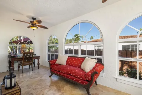 137 Edgewood Drive West Palm Beach FL 33405