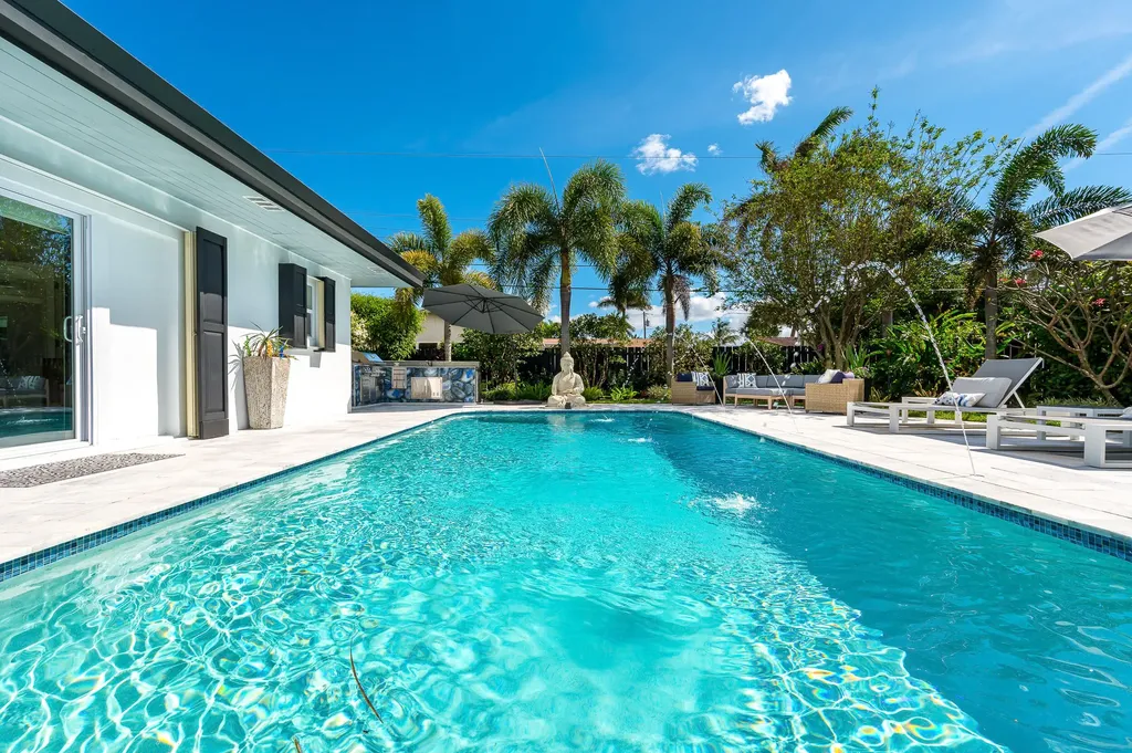 2630 Ne 51st Court Lighthouse Point FL 33064