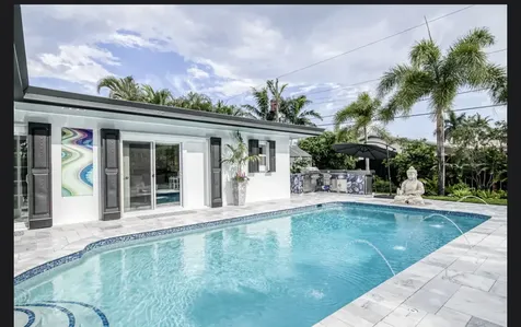 2630 Ne 51st Court Lighthouse Point FL 33064