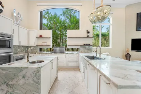 1811 Breakers West Court West Palm Beach FL 33411
