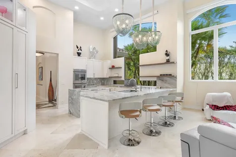 1811 Breakers West Court West Palm Beach FL 33411