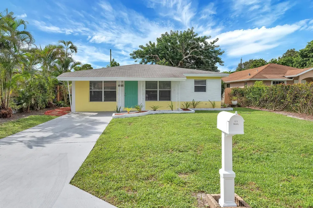 4882 Jefferson Road Delray Beach FL 33445