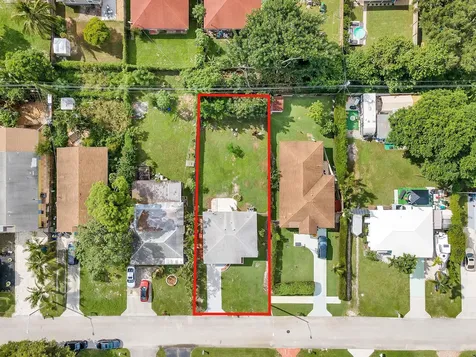 4882 Jefferson Road Delray Beach FL 33445