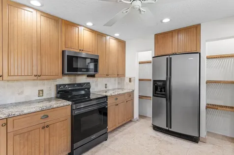 451 Ne 25th Terrace Boca Raton FL 33431