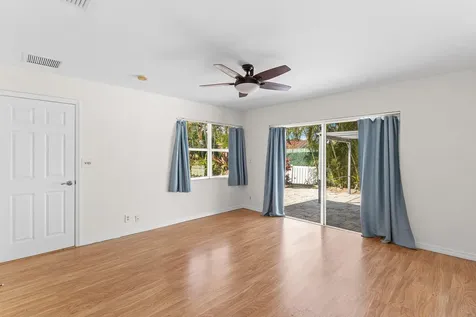451 Ne 25th Terrace Boca Raton FL 33431