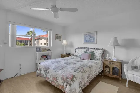 2751 E Sunrise Lakes Drive Sunrise FL 33322