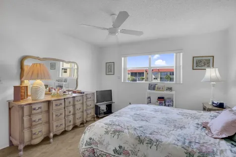2751 E Sunrise Lakes Drive Sunrise FL 33322