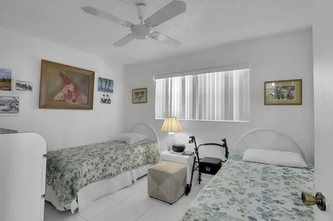2751 E Sunrise Lakes Drive Sunrise FL 33322