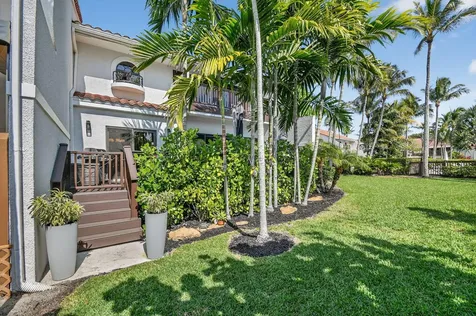 5586 N Ocean Boulevard Ocean Ridge FL 33435