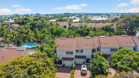 5586 N Ocean Boulevard Ocean Ridge FL 33435