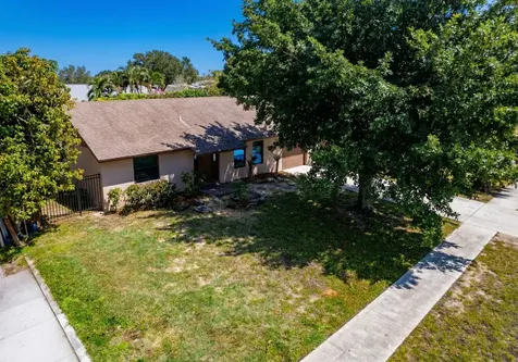 7370 Sunny Hills Terrace Lake Worth FL 33462