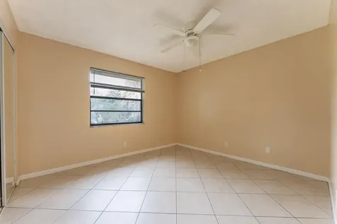 7370 Sunny Hills Terrace Lake Worth FL 33462