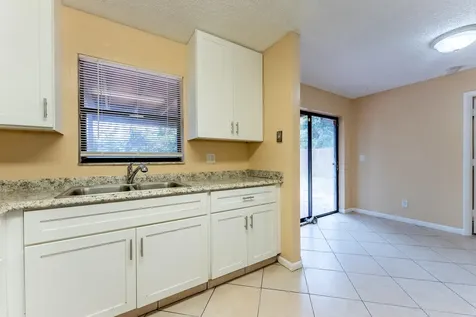 7370 Sunny Hills Terrace Lake Worth FL 33462